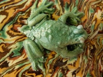 grenouille faience apt